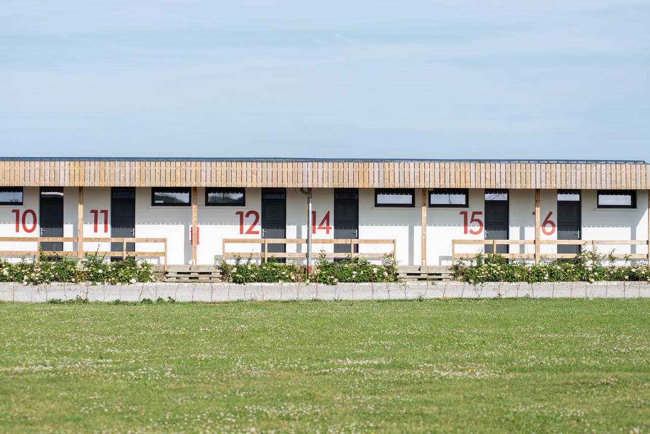Logis Hotel & Restaurant De L'Aerodrome De La Baie De Somme Buigny-Saint-Maclou Eksteriør billede